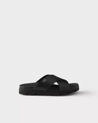 Chanclas de goma entrecruzadas