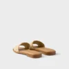 Chanclas de piel con detalles de ganchillo Chanclas de piel con detalles de ganchillo