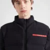 Chaqueta acolchada corta de punto técnico Chaqueta acolchada corta de punto técnico