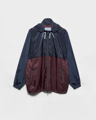Chaqueta blouson ligera de Re-Nylon
