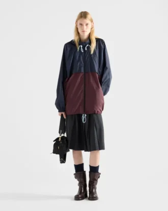 Chaqueta blouson ligera de Re-Nylon