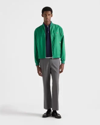 Chaqueta bomber reversible de Re-Nylon