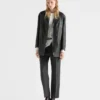 Chaqueta Caban de piel napa con doble botonadura Chaqueta Caban de piel napa con doble botonadura
