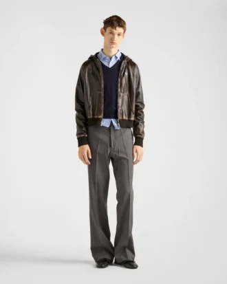 Chaqueta con capucha de piel napa