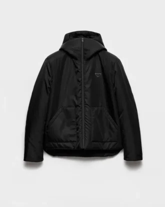 Chaqueta con capucha de Re-Nylon