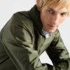 Chaqueta con capucha de Re-Nylon Chaqueta con capucha de Re-Nylon