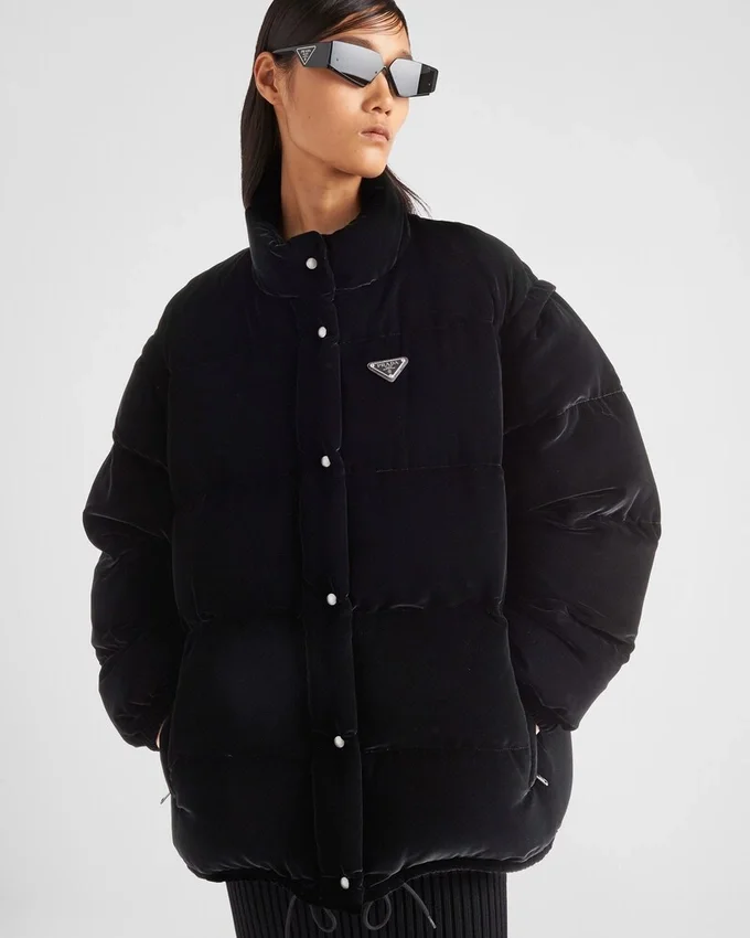Chaqueta convertible de plumón y terciopelo Chaqueta convertible de plumón y terciopelo