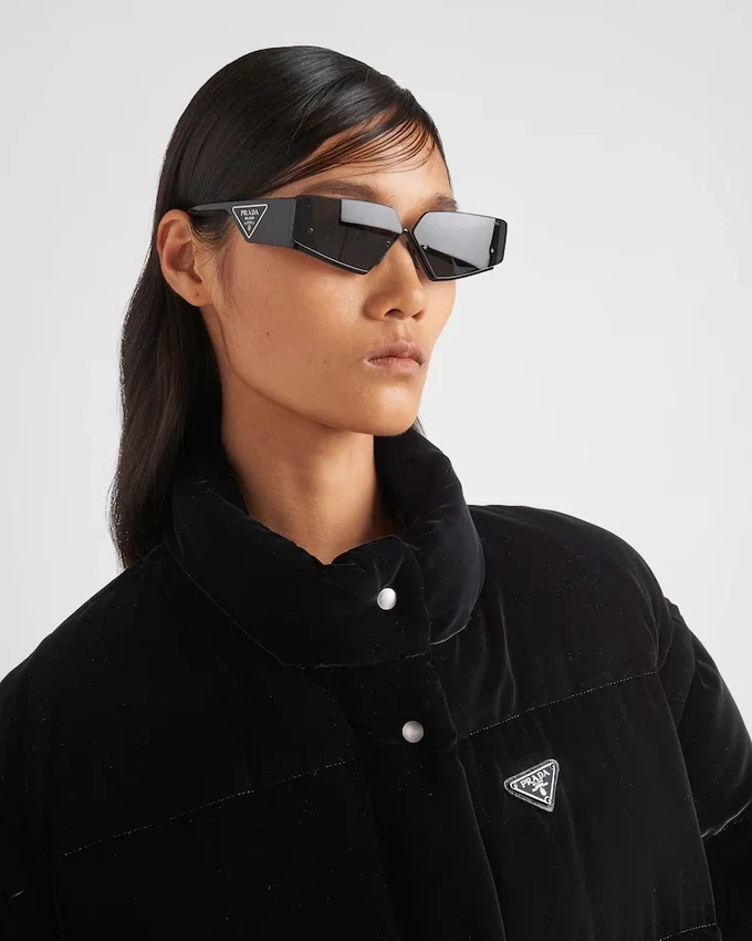 Chaqueta convertible de plumón y terciopelo Chaqueta convertible de plumón y terciopelo