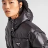 Chaqueta corta convertible de plumón Re-Nylon Chaqueta corta convertible de plumón Re-Nylon