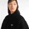 Chaqueta corta convertible de terciopelo y plumón Chaqueta corta convertible de terciopelo y plumón