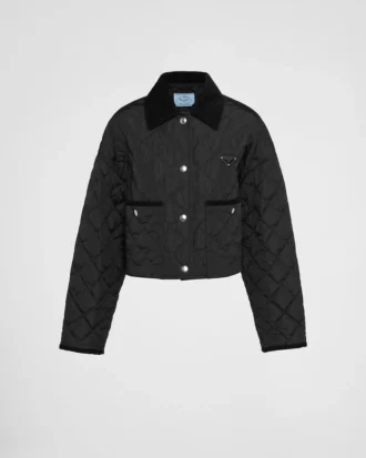 Chaqueta corta ligera de Re-Nylon