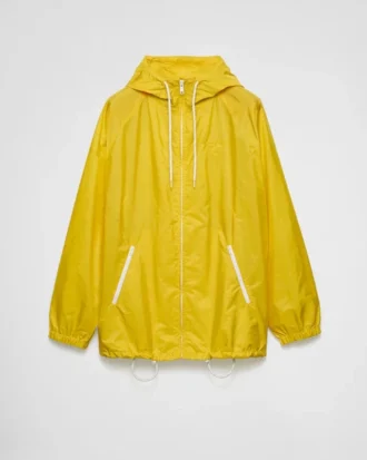 Chaqueta impermeable ligera de Re-Nylon