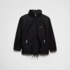 Chaqueta impermeable ligera de Re-Nylon Chaqueta impermeable ligera de Re-Nylon