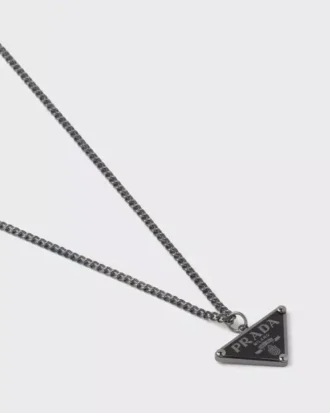 Collar con colgante Prada Symbole