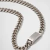 Collar de joyas con cadena Collar de joyas con cadena