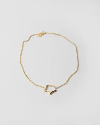 Collar de metal