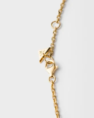 Collar de metal