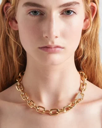 Collar Eternal Gold en oro amarillo con diamantes Collar Eternal Gold en oro amarillo con diamantes