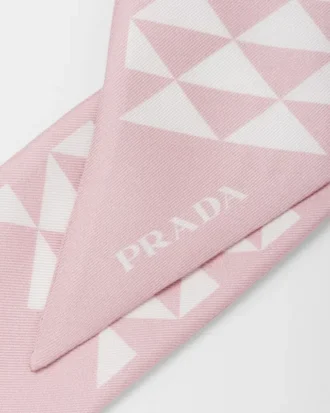 Corbata de seda estampada