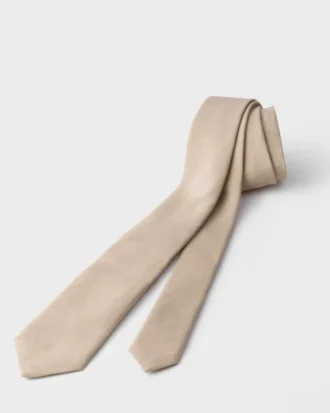 Corbata de seda y lino