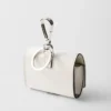 Estuche para auriculares de piel Saffiano con llavero