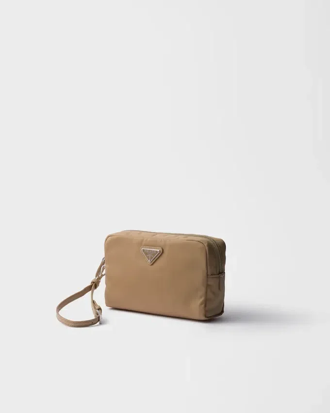Estuche pequeño de Re-Nylon Estuche pequeño de Re-Nylon