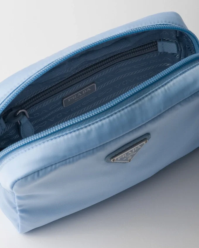 Estuche pequeño de Re-Nylon Estuche pequeño de Re-Nylon