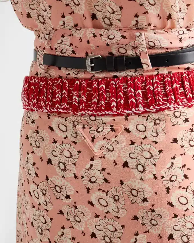 Falda de georgette con estampado floral Falda de georgette con estampado floral