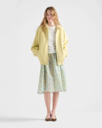 Falda de Re-Nylon con estampado floral completo Falda de Re-Nylon con estampado floral completo