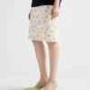 Falda de satén acolchado con estampado floral Falda de satén acolchado con estampado floral