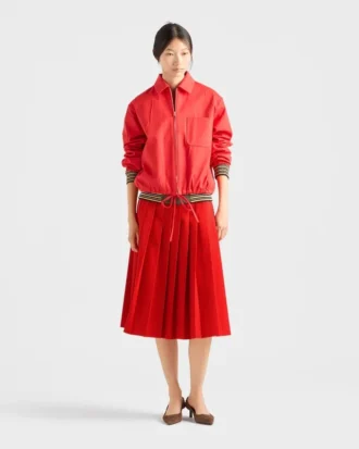 Falda midi plisada de gabardina
