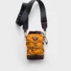 Funda para smartphone Prada Speedrock de Re-Nylon y piel Funda para smartphone Prada Speedrock de Re-Nylon y piel