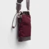 Funda para smartphone Prada Speedrock de Re-Nylon y piel Funda para smartphone Prada Speedrock de Re-Nylon y piel