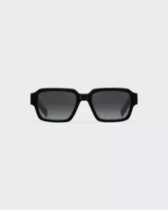 Gafas de sol con el logotipo de Prada