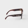 Gafas de sol con el logotipo de Prada Gafas de sol con el logotipo de Prada