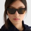 Gafas de sol con el logotipo de Prada Gafas de sol con el logotipo de Prada