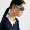 Gafas de sol con el logotipo de Prada Gafas de sol con el logotipo de Prada