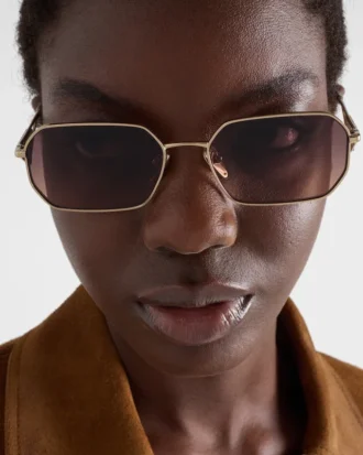 Gafas de sol con el logotipo Prada Triangle