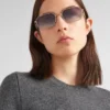 Gafas de sol con el logotipo Prada Triangle Gafas de sol con el logotipo Prada Triangle