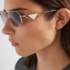 Gafas de sol con el logotipo Prada Triangle Gafas de sol con el logotipo Prada Triangle