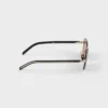 Gafas de sol con la icónica placa metálica Gafas de sol con la icónica placa metálica