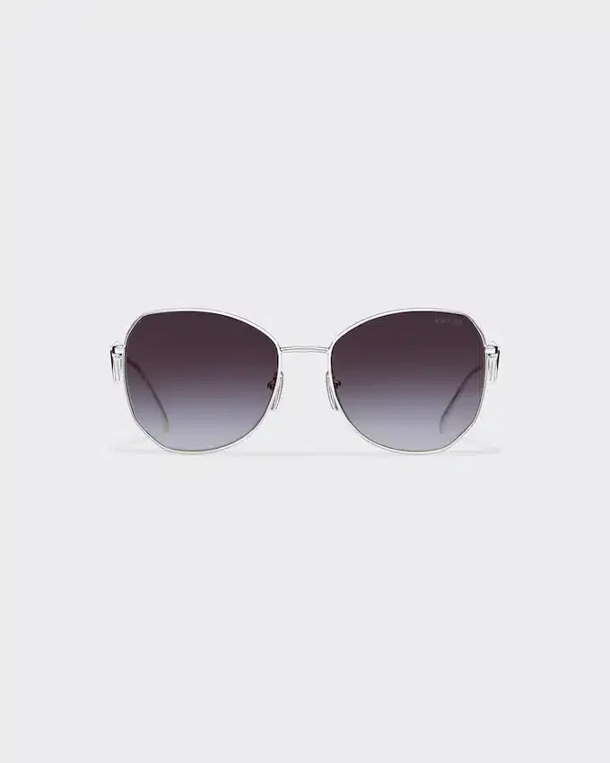 Gafas de sol con logotipo triangular Gafas de sol con logotipo triangular