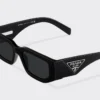 Gafas de sol con logotipo triangular Gafas de sol con logotipo triangular