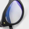 Gafas de sol Prada con la icónica placa metálica Gafas de sol Prada con la icónica placa metálica