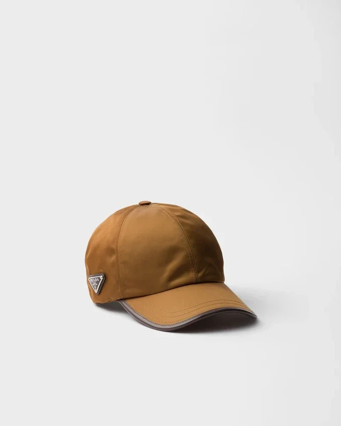 Gorra de béisbol de Re-Nylon y cuero Gorra de béisbol de Re-Nylon y cuero