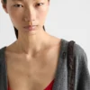 Jersey de cachemira con cuello en V Jersey de cachemira con cuello en V
