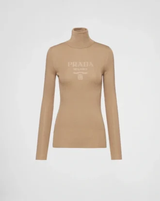 Jersey de cuello alto de lana superfina