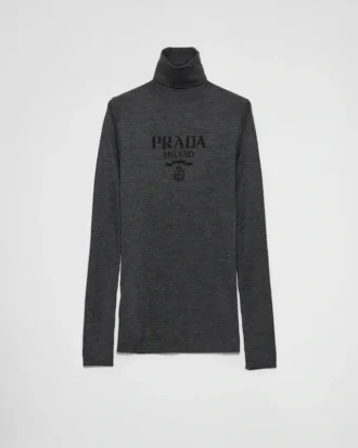 Jersey de cuello alto de lana superfina
