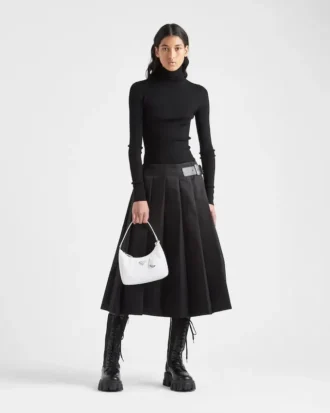 Jersey de cuello alto de lana superfina
