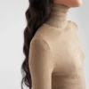 Jersey de cuello alto de lana superfina Jersey de cuello alto de lana superfina